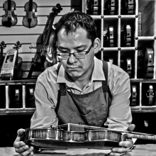 PCI on-site luthier Natanael Sasaki